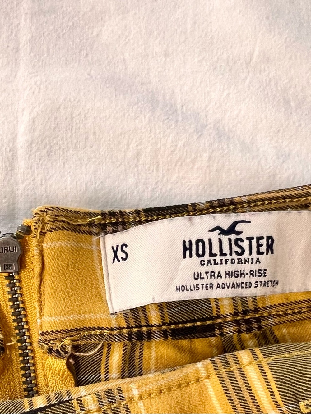Hollister Yellow & Black Plaid Button-Side Mini Skirt - Picture 2 of 7